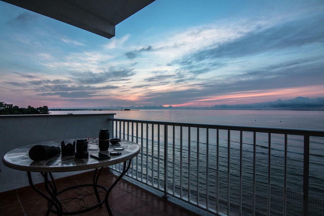 Apartamento En Primera Linea De Mar Sant Carlos de la Ràpita Extérieur photo